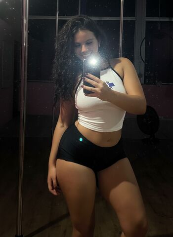 Leaked Show your girlfriend page private photo viral onlyfans