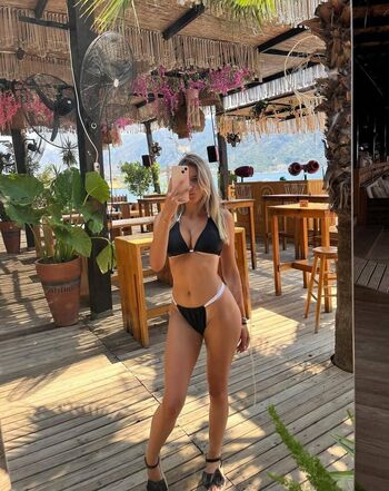 Leaked Show your girlfriend page private photo viral onlyfans