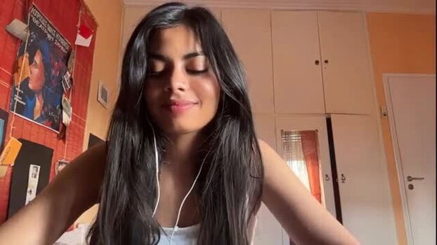 Leaked Shulka ojha private photo viral onlyfans