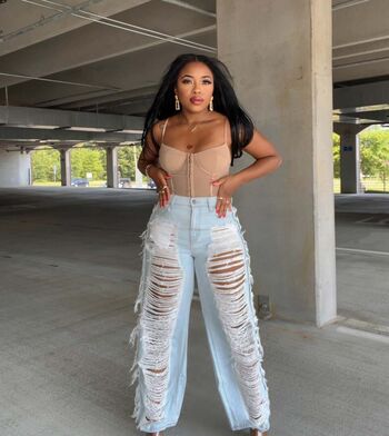 Leaked Shuntel renay private photo viral onlyfans