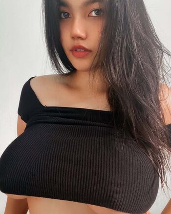 Leaked Shxniew private photo viral onlyfans