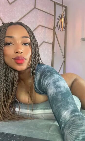 Sia Adams