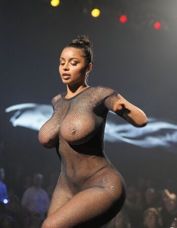 Leaked Gina rhl/ private photo viral onlyfans