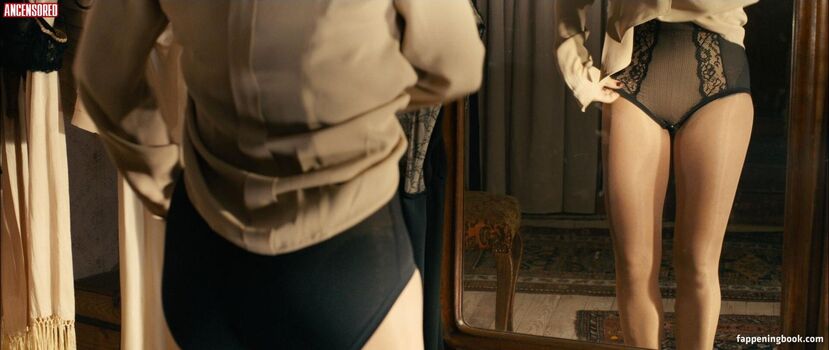 Sidse Babett Knudsen