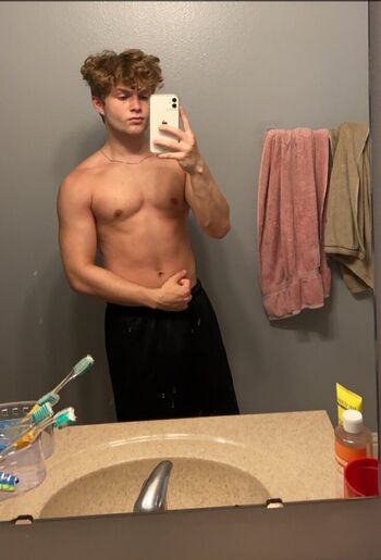 Leaked Simon britton private photo viral onlyfans