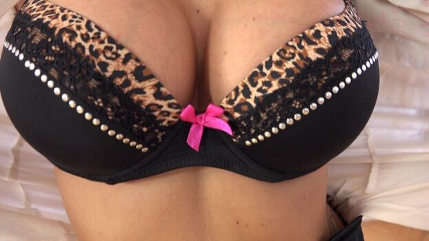 Leaked Simone peach private photo viral onlyfans