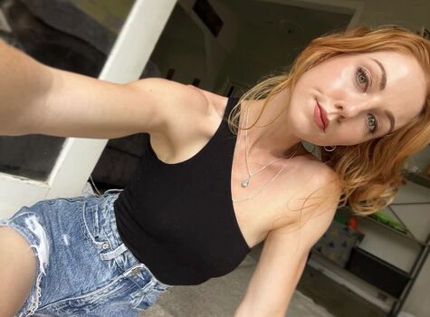 Leaked Simplykeira private photo viral onlyfans