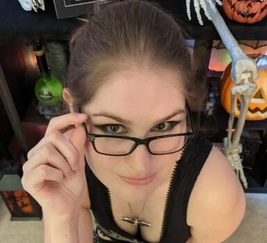 Leaked Skelbells private photo viral onlyfans