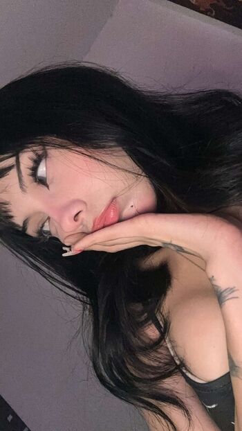 SkinnyGhostiee