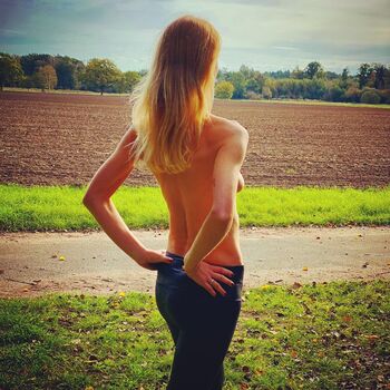 Leaked Skinnysonja private photo viral onlyfans