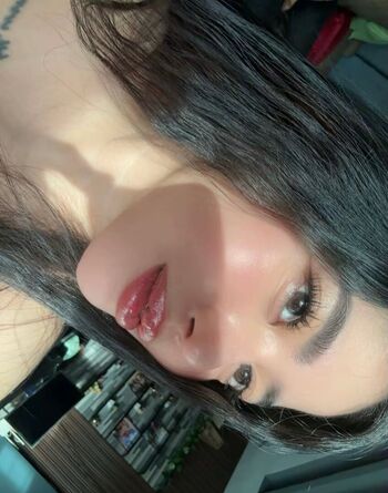 sky.tina.official2