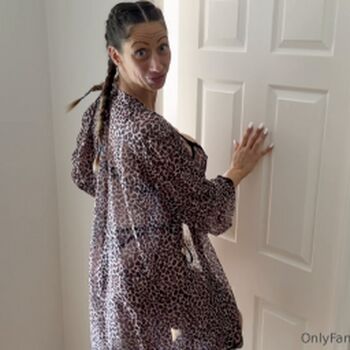 skye_hotwife