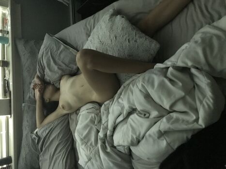 Leaked Sleeping wife private photo viral onlyfans
