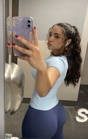 Leaked Slim women with a big ass private photo viral onlyfans