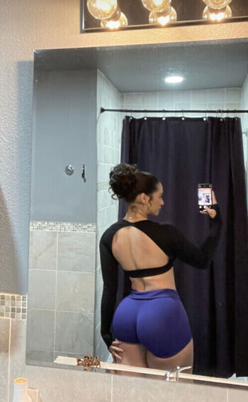 Leaked Slim women with a big ass private photo viral onlyfans