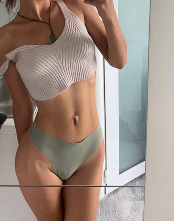Leaked Slimhailey private photo viral onlyfans