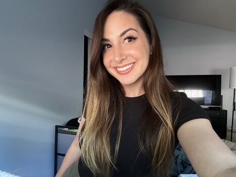 Sloane Wolf