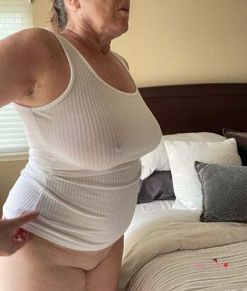 Leaked Smokey chestnut private photo viral onlyfans