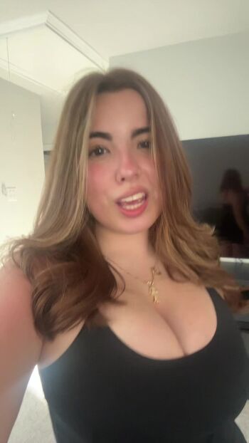 Leaked Nina elle/ private photo viral onlyfans