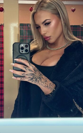 Leaked Sofia iaderosa private photo viral onlyfans