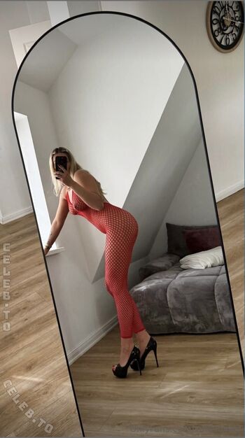 Leaked Sofielovely private photo viral onlyfans