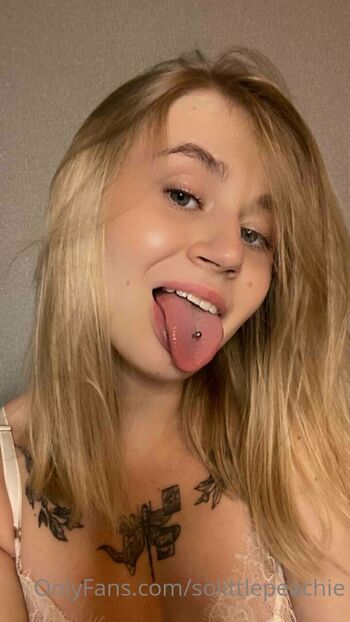 Leaked Solittlepeachie private photo viral onlyfans
