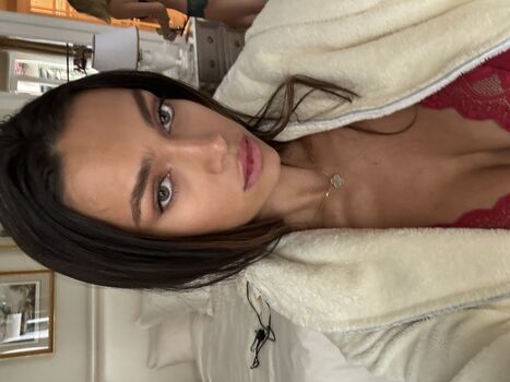 Leaked Sophia chugranis private photo viral onlyfans