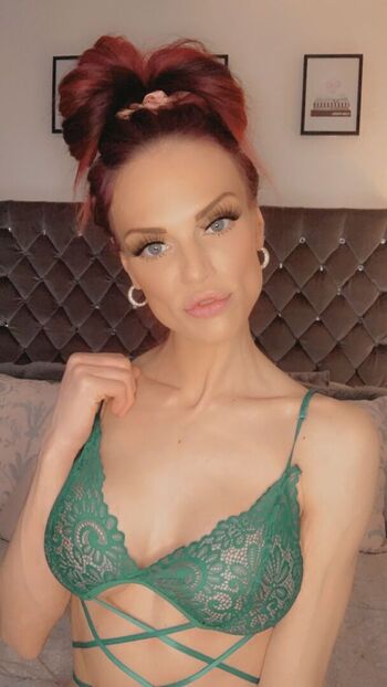 Sophia Lee