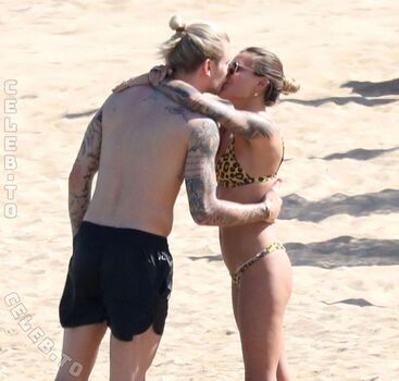 Leaked Sophia thomalla private photo viral onlyfans