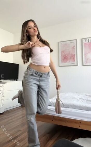 Sophia_xs