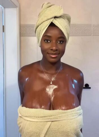 Sophiaawest