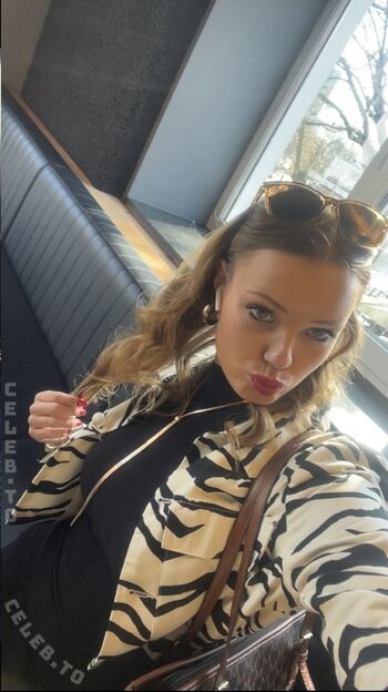 Leaked Sophiawestend private photo viral onlyfans