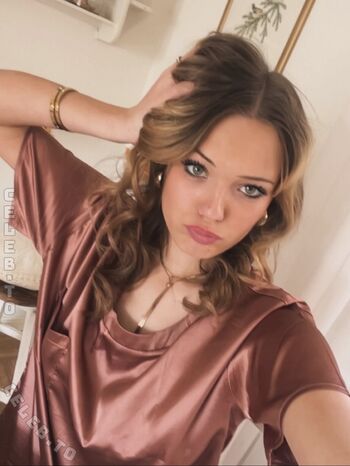 Leaked Sophiawestend private photo viral onlyfans