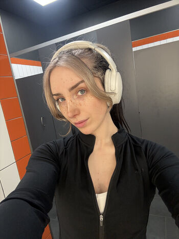 Leaked Sophie burrell page private photo viral onlyfans