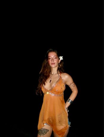 Sophie Hibiscus