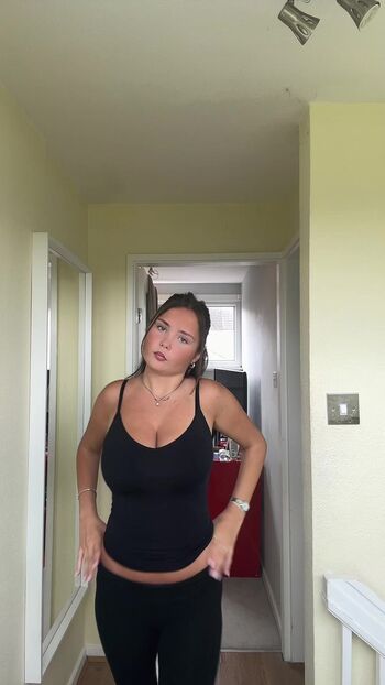 Leaked Sophie lamont private photo viral onlyfans