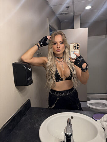 Leaked Sophie lloyd private photo viral onlyfans