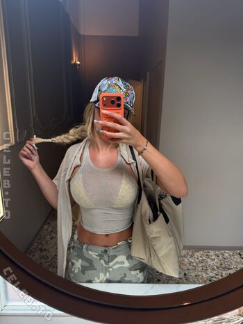Leaked Sophie schnur private photo viral onlyfans