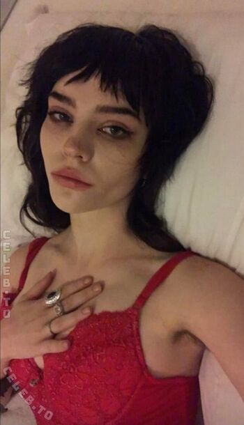 Leaked Sophie thatcher  page private photo viral onlyfans