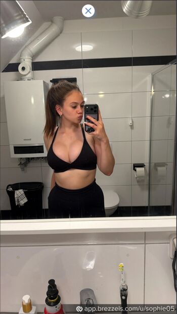 _.sophie05._