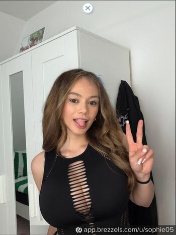 Leaked Sophie page private photo viral onlyfans