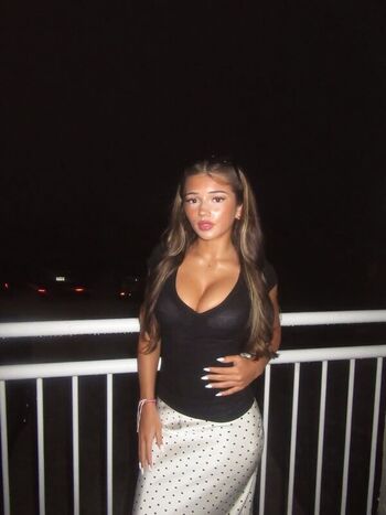 Leaked Sophiegzzz private photo viral onlyfans