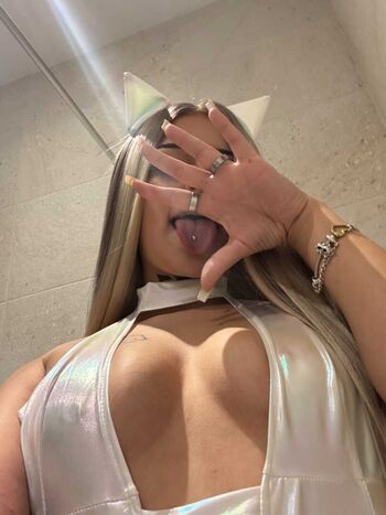 Leaked Sophioosh  page private photo viral onlyfans