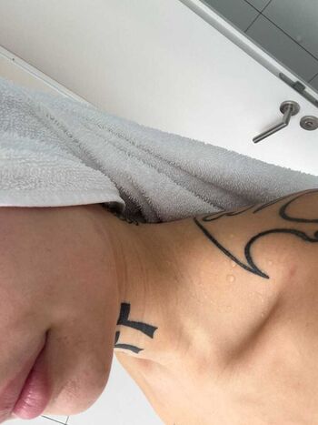 Leaked Sophioosh  page private photo viral onlyfans