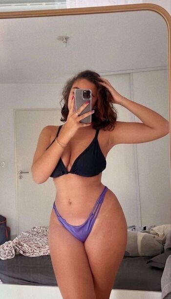 Leaked Spicy honey private photo viral onlyfans