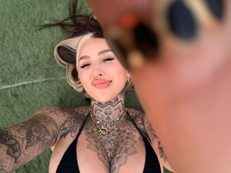 Leaked Split tongue bri private photo viral onlyfans
