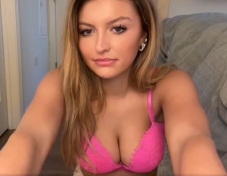 ssarahjonessx