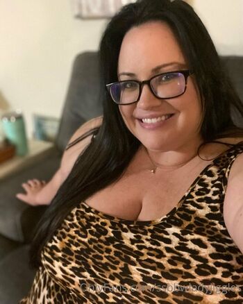 ssbbwladyjiggles