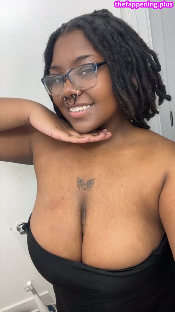 https: / ssidislewd Nahá OnlyFans fotografie #1