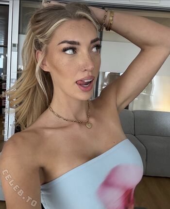 Leaked Starletnova private photo viral onlyfans
